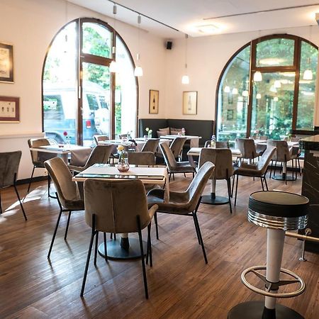 Hotel Kastanienhof Эрдинг Экстерьер фото